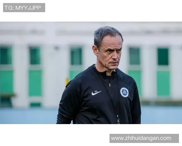 深圳足球队教练带领球队重塑辉煌努力冲击新赛季目标